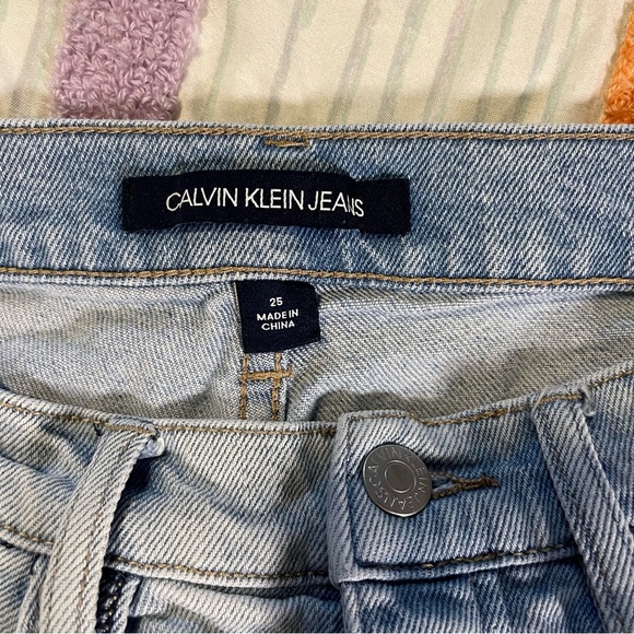 GUC Lot of 2 Distressed JEANS size XS SHEIN & CALVIN KLEIN - Picture 8 of 8